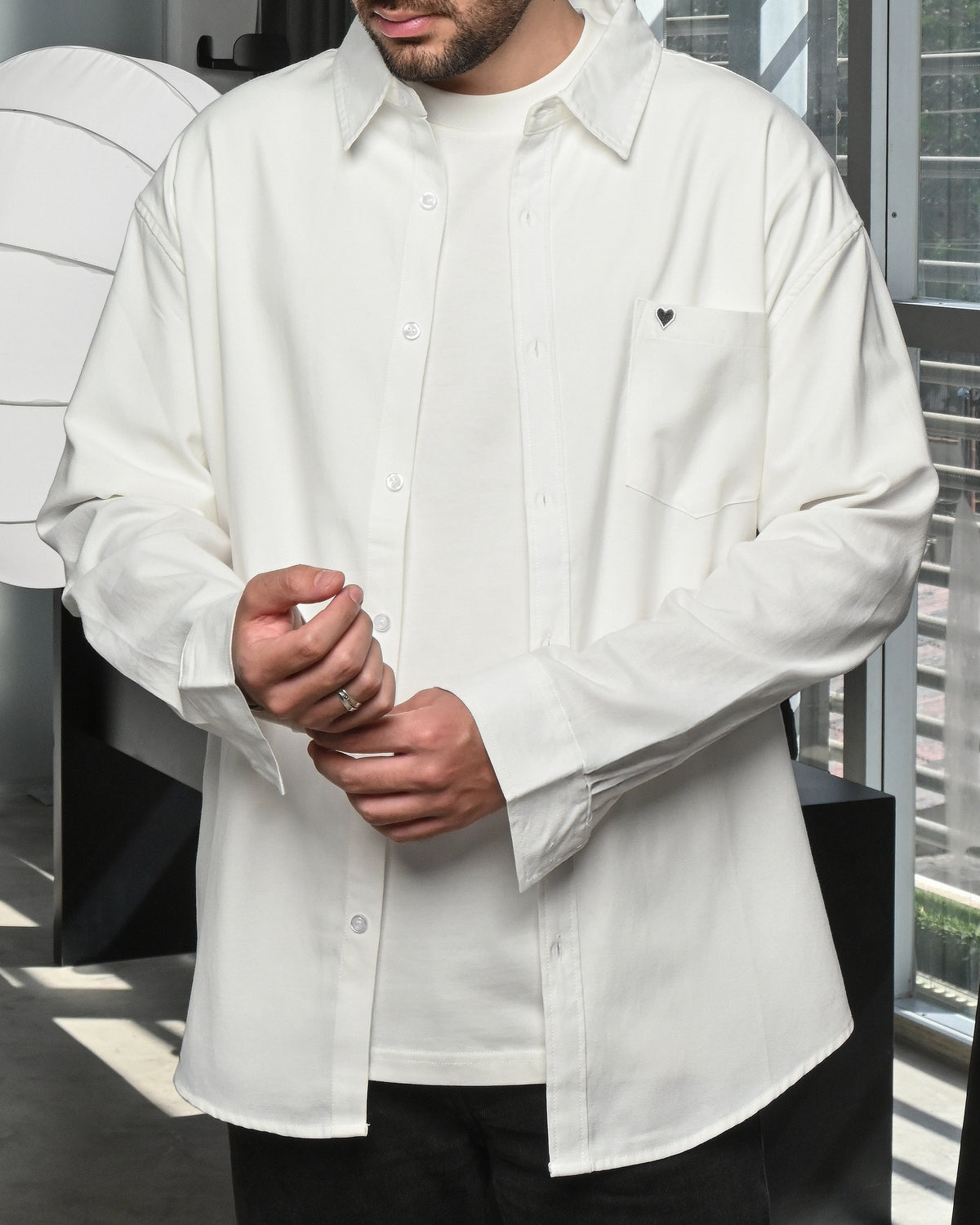 WHITE OVERSHIRT